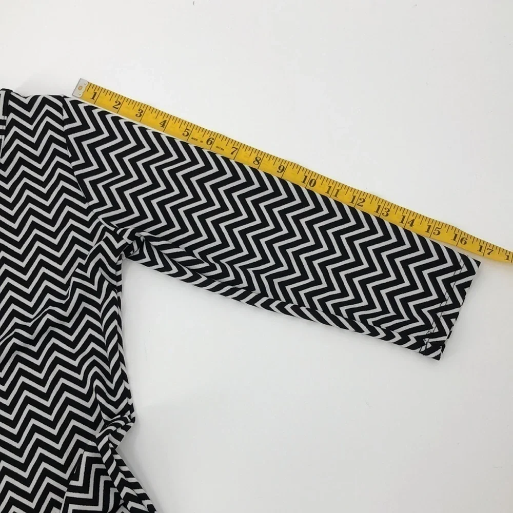 Urban Rose Bodycon Form Fitting Dress Chevron Pattern Size S/M